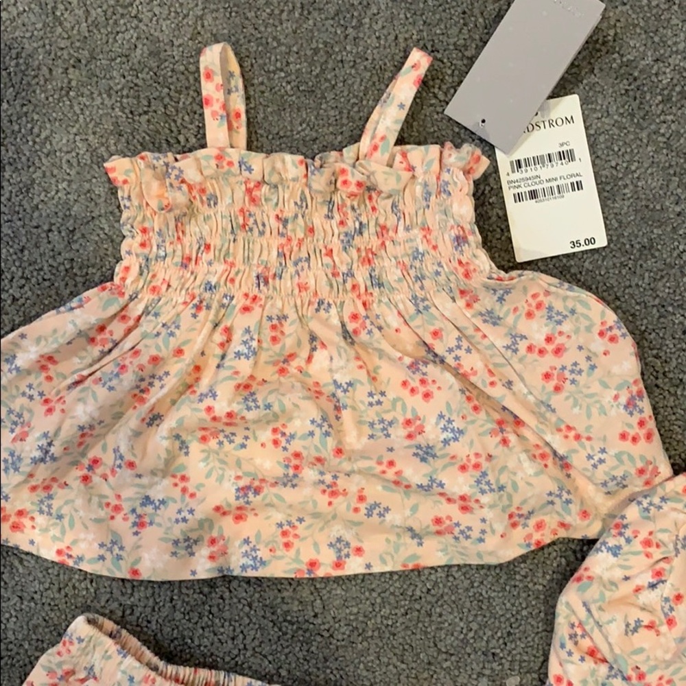 NWT - 3 piece set - Picture 2 of 5